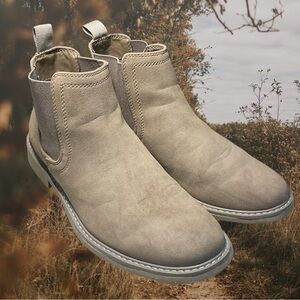 Payless ShoeSource Women's Size 7 Tannish Gray Chelsea Boots